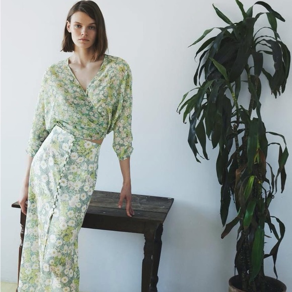 Zara Daisy Meadow Floral Printed Satin Midi Skirt - Picture 1 of 7